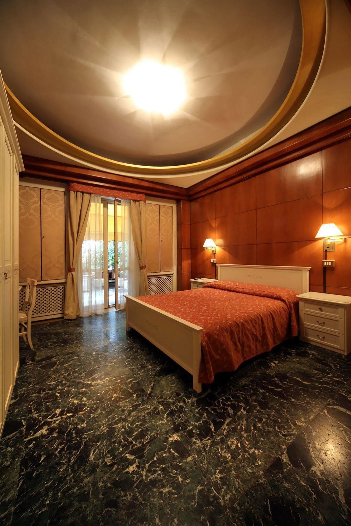B&B La Terrazza Брешия Экстерьер фото